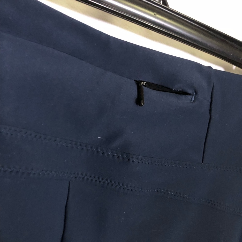 Athleta Pull On Pants Stellar Tight Navy Blue Pockets Athletic Travel Workout L - Picture 6 of 10
